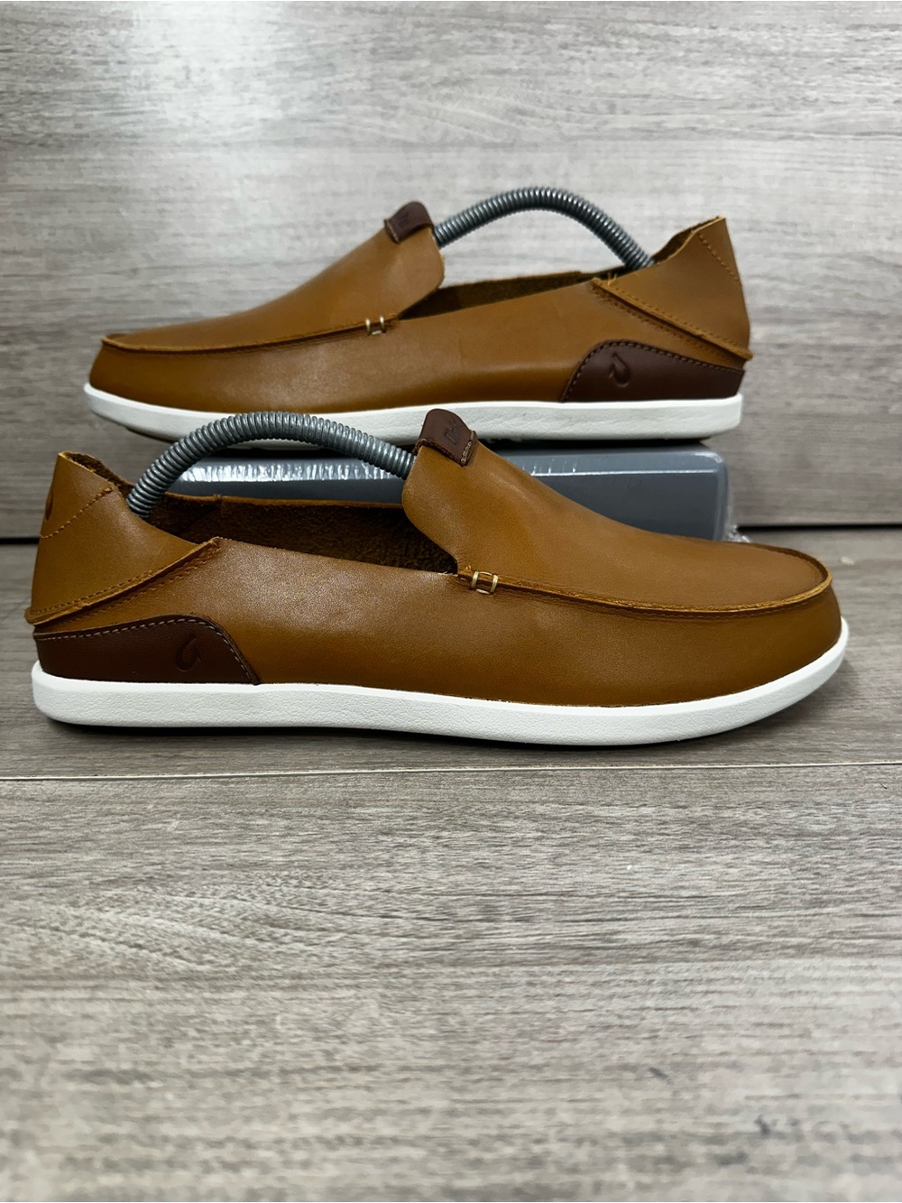OluKai Nalukai Slip-On Shoes Mens 9 Leather Loafers Brown Preppy Frat- Brand New